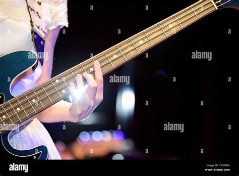Best Bassists Of All Time: 55 Legendary Bass Players .